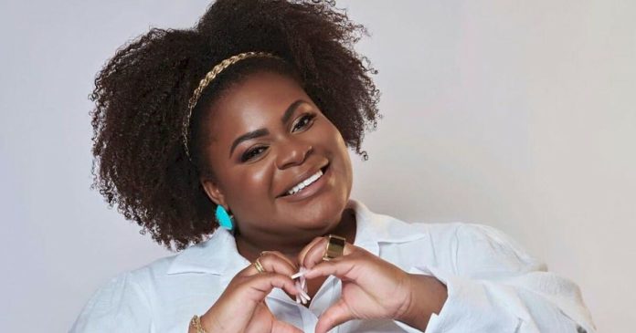 Jojo Todynho se revolta com fãs que pediram dinheiro para pagar agiota