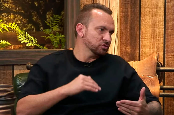 Zé Love - Foto: Reprodução/ Youtube