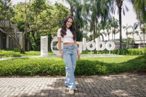 Larissa Manoela - Foto: Reprodução/X