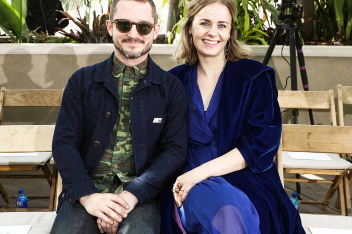 Elijah Wood e Mette-Marie Kongsved - Foto: Reprodução/Instagram