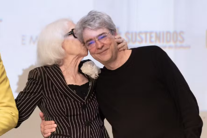 Andrucha Waddington e Fernanda Montenegro - Foto: Reprodução